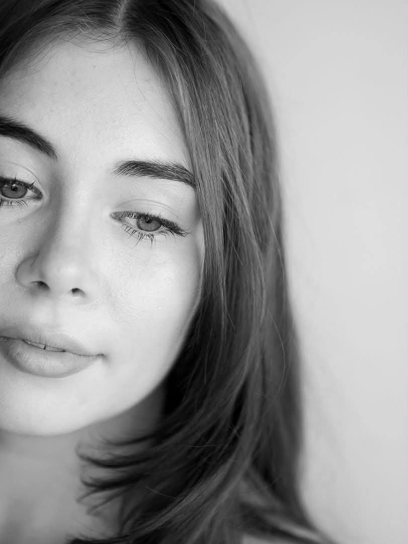 Black and white portrait of Ellise Hill